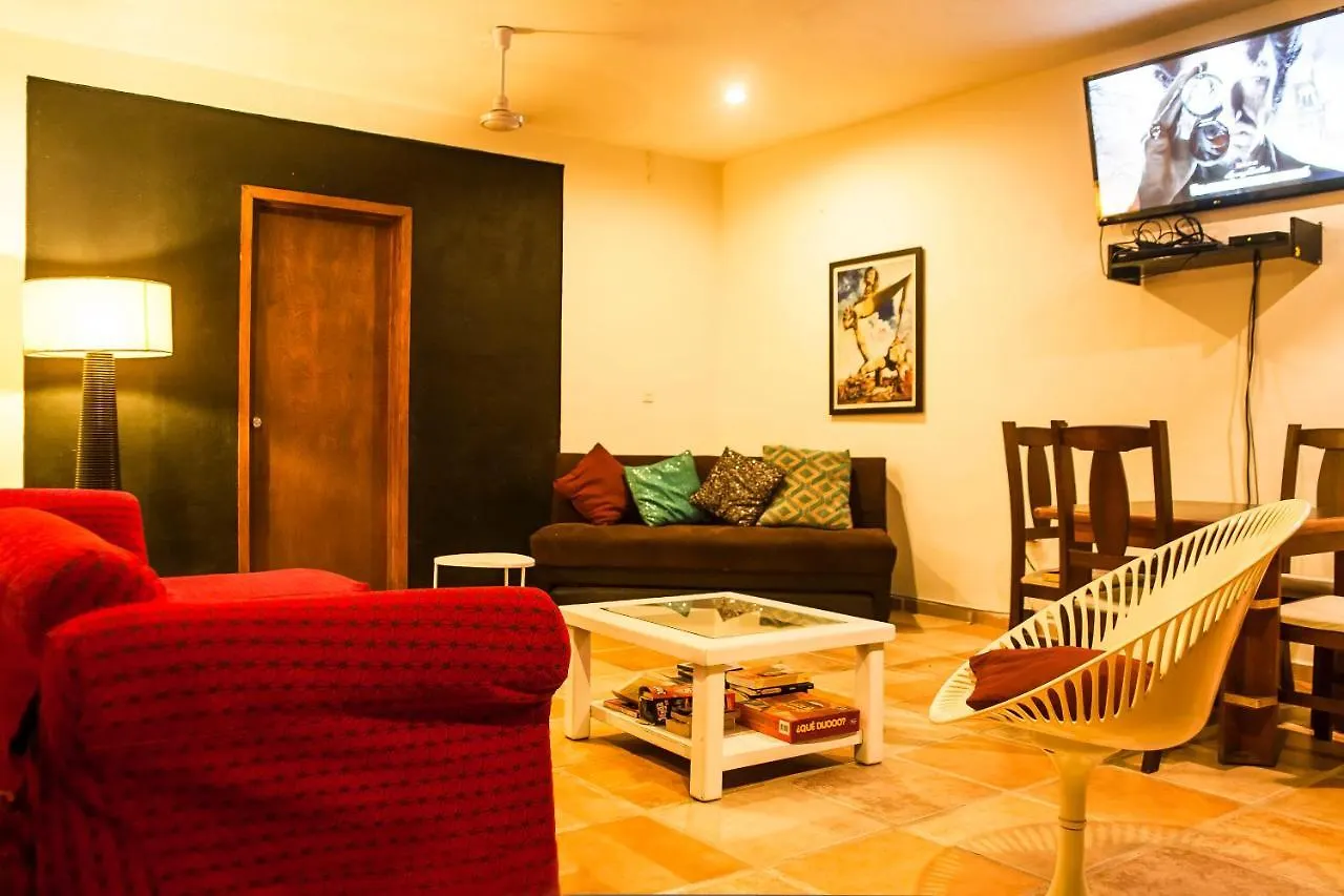 פלאייה דל כרמן Hostal Inn